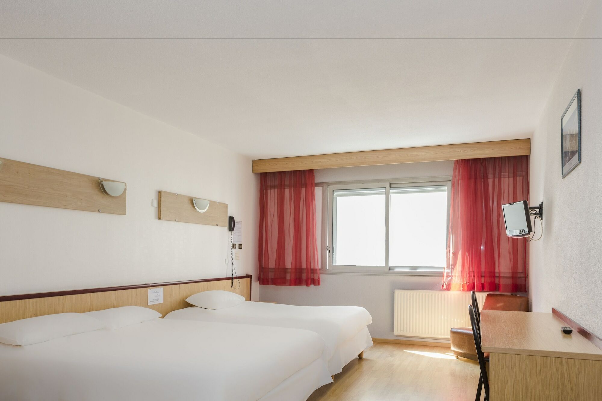 Kyriad Direct Grenoble Exterior foto